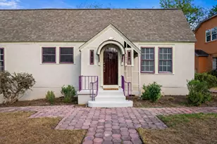 2009 Travis Heights Blvd, Austin, TX 78704 - Photo 2