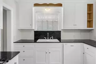 2009 Travis Heights Blvd, Austin, TX 78704 - Photo 12