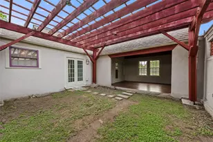 2009 Travis Heights Blvd, Austin, TX 78704 - Photo 22
