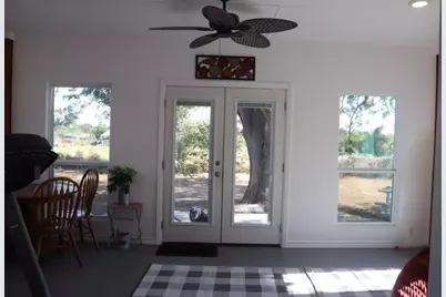 913 7th Street, Lexington, TX 78947 - Photo 6