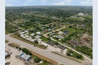 1691 Loop 17, Karnes City, TX 78118 - Photo 8