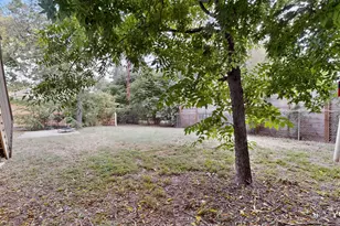 108 W Croslin St, Austin, TX 78752 - Photo 34