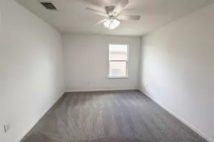 201 Camellia Dr, Hutto, TX 78634 - Photo 12