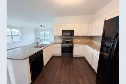 201 Camellia Drive, Hutto, TX 78634 - Photo 2