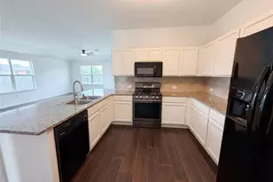 201 Camellia Dr, Hutto, TX 78634 - Photo 2