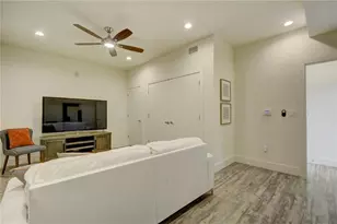 604 N Bluff Dr, Austin, TX 78745 - Photo 8