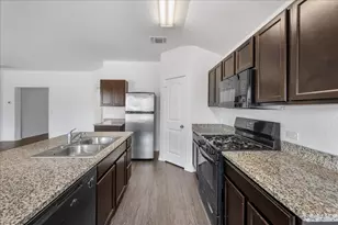 15116 Custis Ln, Austin, TX 78725 - Photo 8