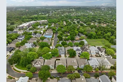 2730 Kinney Oaks Court, Austin, TX 78704 - Photo 32
