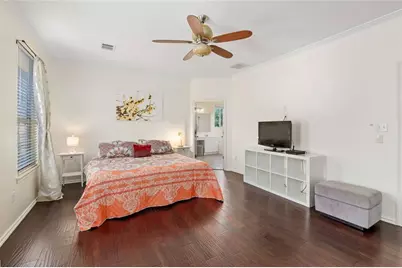 2730 Kinney Oaks Court, Austin, TX 78704 - Photo 14