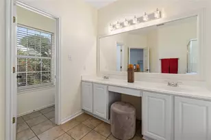 2730 Kinney Oaks Ct, Austin, TX 78704 - Photo 18