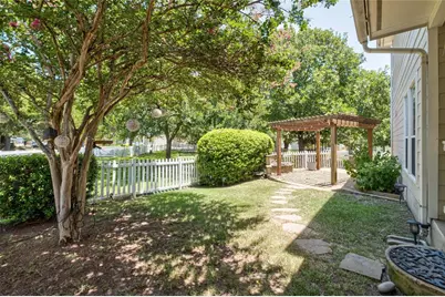 2730 Kinney Oaks Court, Austin, TX 78704 - Photo 26