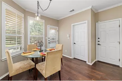 2730 Kinney Oaks Court, Austin, TX 78704 - Photo 12