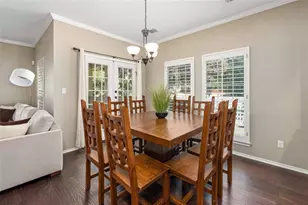 2730 Kinney Oaks Ct, Austin, TX 78704 - Photo 8