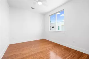 1801 E 2nd St, Austin, TX 78702 - Photo 20