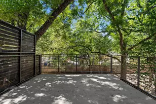 1801 E 2nd St, Austin, TX 78702 - Photo 6