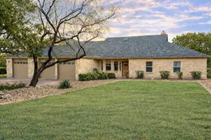 945 Wesley Ridge Dr, Spicewood, TX 78669 - Photo 1