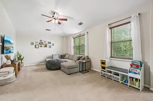 197 Bloomsbury Dr, Kyle, TX 78640 - Photo 10
