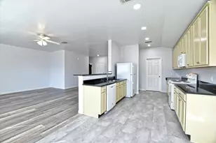 401 Bandara Woods Blvd, Elgin, TX 78621 - Photo 12