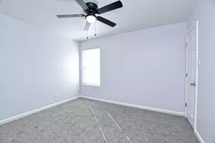 401 Bandara Woods Blvd, Elgin, TX 78621 - Photo 22