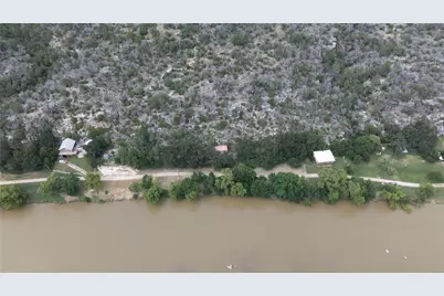 2212 N River Road, Lampasas, TX 76550 - Photo 32