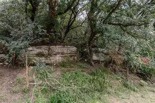 2212 N River Rd, Lampasas, TX 76550 - Photo 16
