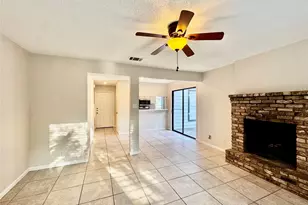 8106 Hood Cir, Austin, TX 78745 - Photo 4