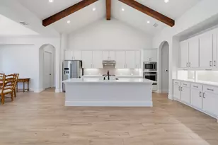 405 Skyflower Dr, Georgetown, TX 78628 - Photo 10