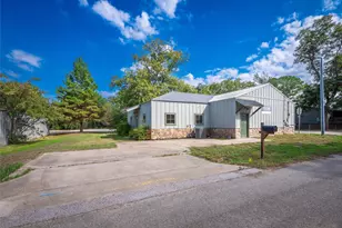 1508 Cypress St, Bastrop, TX 78602 - Photo 1