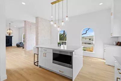 18702 Lakeland Drive, Point Venture, TX 78645 - Photo 12