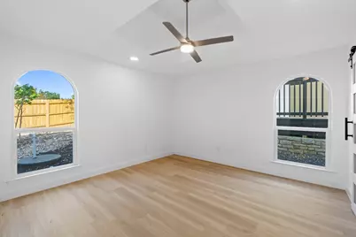 18702 Lakeland Drive, Point Venture, TX 78645 - Photo 16