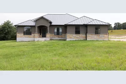 111 Powder Ridge, Luling, TX 78648 - Photo 1