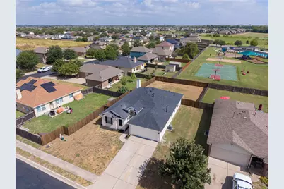 107 Fishbaugh Lane, Hutto, TX 78634 - Photo 32