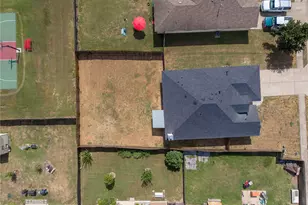 107 Fishbaugh Ln, Hutto, TX 78634 - Photo 34