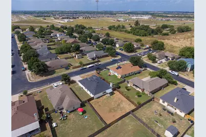 107 Fishbaugh Lane, Hutto, TX 78634 - Photo 36