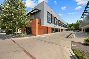 49 Navasota St, Austin, TX 78702 - Photo 2