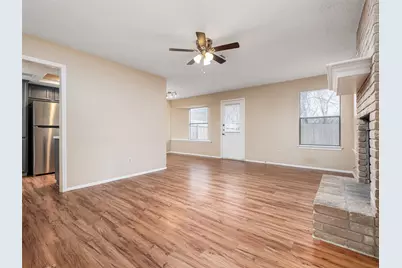 706 Rollingway Drive #B, Round Rock, TX 78681 - Photo 2