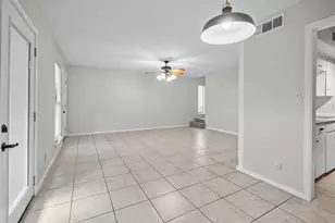 6718 Silvermine Dr, Austin, TX 78736 - Photo 12