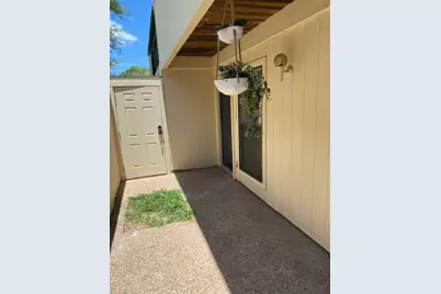 6718 Silvermine Drive #302, Austin, TX 78736 - Photo 2