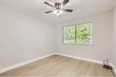201 Orchard Way, Hutto, TX 78634 - Photo 18