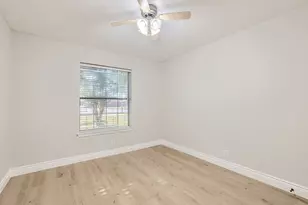 201 Orchard Way, Hutto, TX 78634 - Photo 18