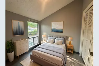 2206 Trailside Drive #302, Austin, TX 78704 - Photo 2