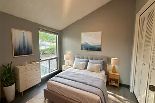 2206 Trailside Dr, Austin, TX 78704 - Photo 2