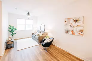 7051 Meadow Lake Blvd, Austin, TX 78744 - Photo 4