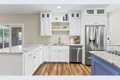 10115 Pinehurst Drive, Austin, TX 78747 - Photo 8