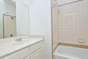 2216 San Gabriel St, Austin, TX 78705 - Photo 12