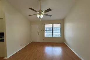 106 E 30th Street E, Austin, TX 78705 - Photo 12