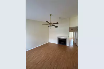 106 E 30th Street E #310, Austin, TX 78705 - Photo 10