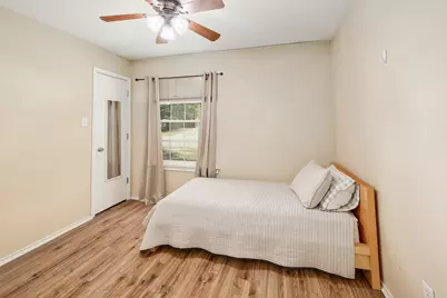 229 Phillips Street, Hutto, TX 78634 - Photo 4