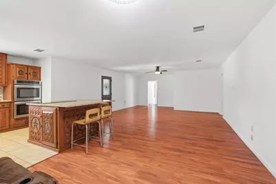 206 Oscar Street, Taylor, TX 76574 - Photo 4