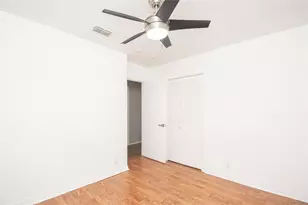 501 Greenway Dr, Pflugerville, TX 78660 - Photo 14